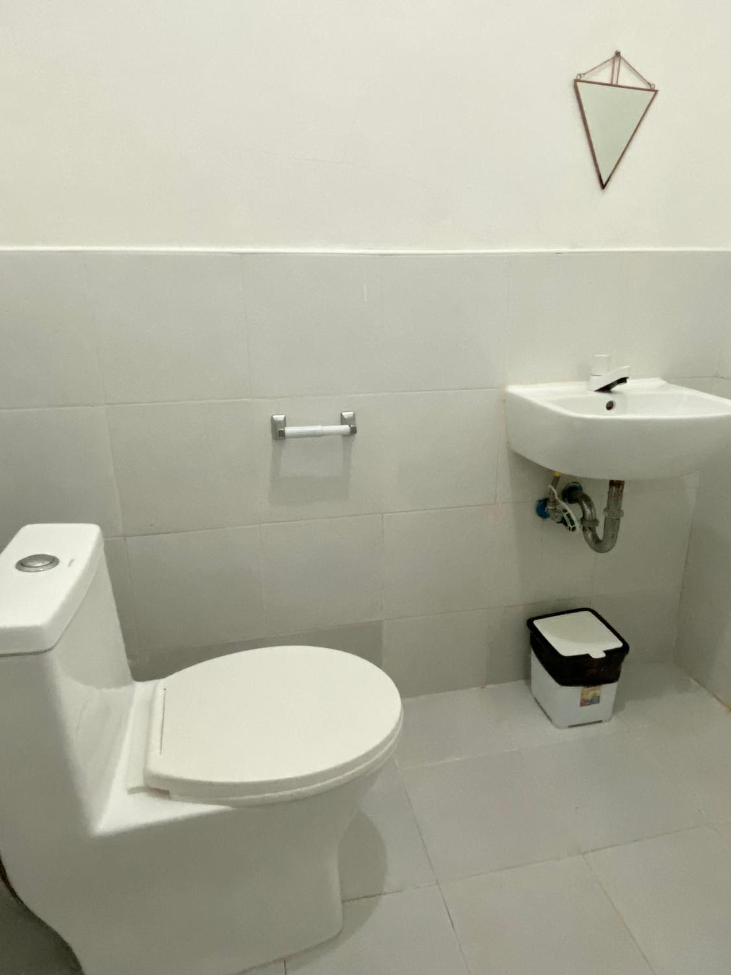 Reddot Guest House General Luna  Exterior photo